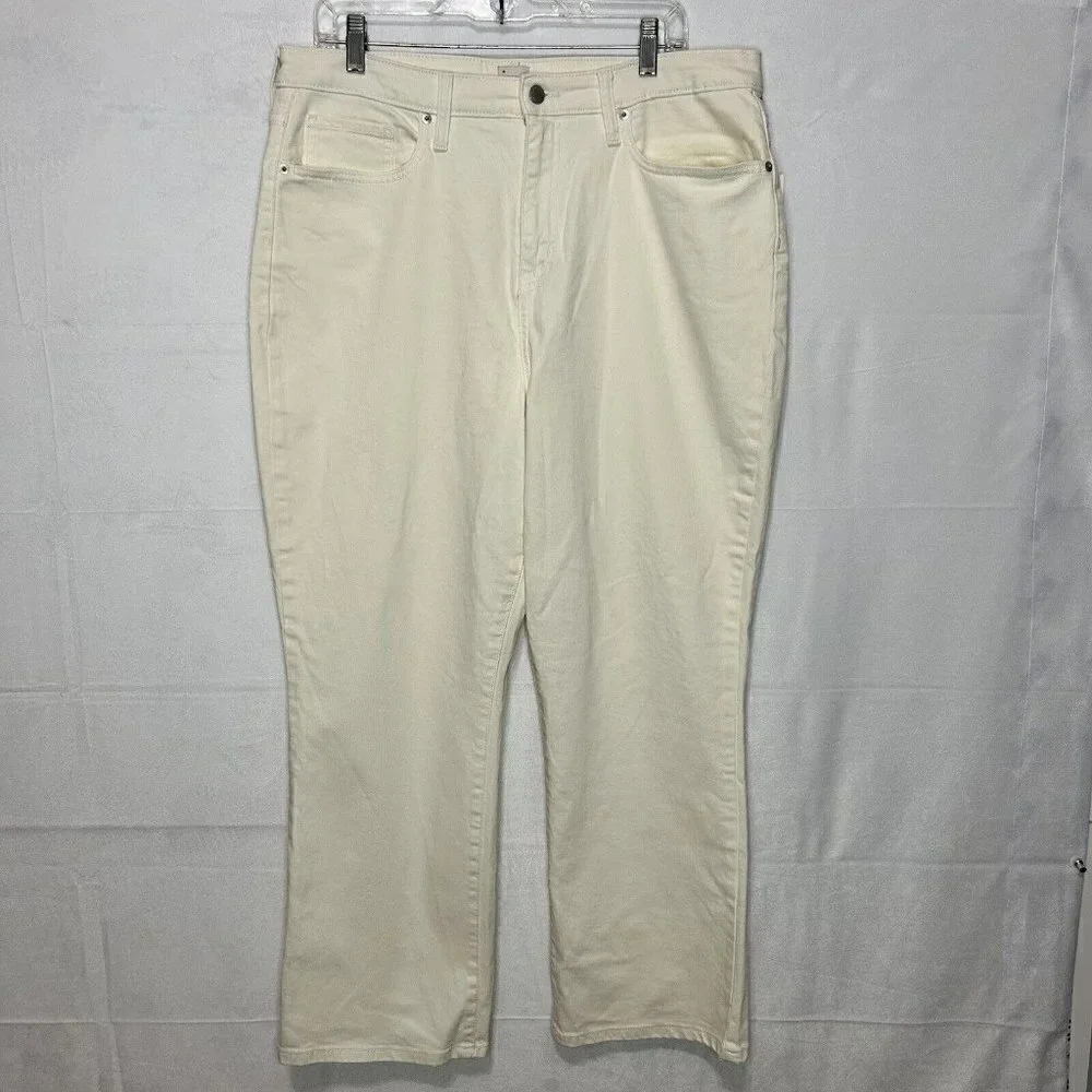 A New Day Women Size 16 (33x28) Bootcut Jeans White Ivory High-Rise Stretch NEW